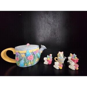 Decorative Spring Flower Pot With Animal Trinkets Inside 3" Tall